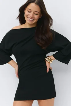 Discount Gina Tricot 14+ shaped long sleeve dress Zwart