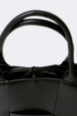 Clearance Gina Tricot Big braided tote bag Zwart
