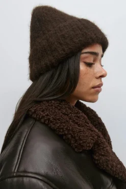 New Gina Tricot Chunky hairy beanie Bruin