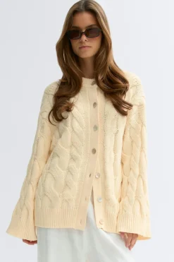Best Gina Tricot Chunky knitted cable cardigan Geel