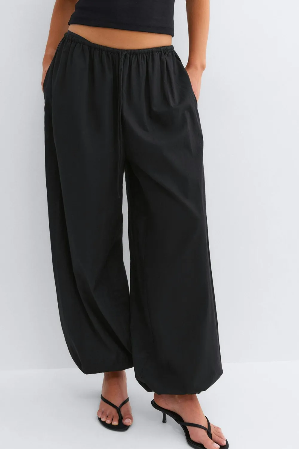 Discount Gina Tricot Cotton balloon trousers Zwart