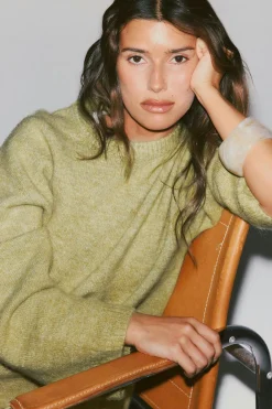 Discount Gina Tricot Crew neck knitted sweater Groen