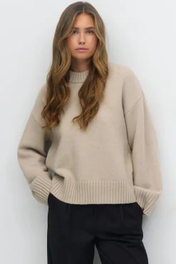 Gina Tricot Crew neck knitted sweater Beige