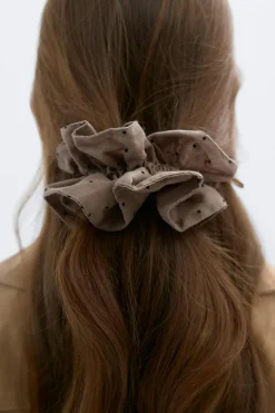 Hot Gina Tricot Dotted scrunchie Zwart