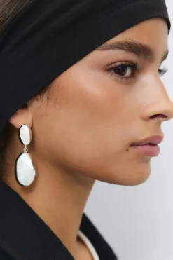 New Gina Tricot Earrings Zilver