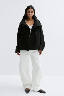New Gina Tricot High neck short felt jacket Zwart