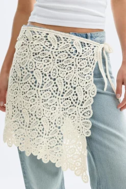 Sale Gina Tricot Knitted crochet apron skirt Wit