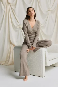 New Gina Tricot Knitted loungewear trousers Beige