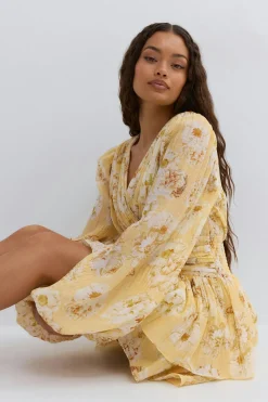 Discount Gina Tricot Mini dress Geel