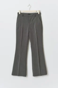 Clearance Gina Tricot Petite relaxed trousers Grijsv