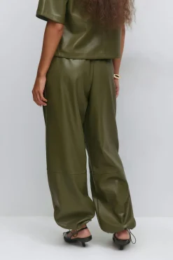Gina Tricot Pu balloon trousers Groen