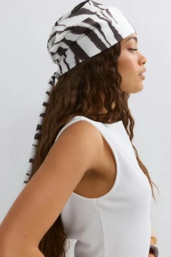 Hot Gina Tricot Satin head scarf Wit