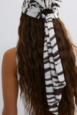 Hot Gina Tricot Satin head scarf Wit