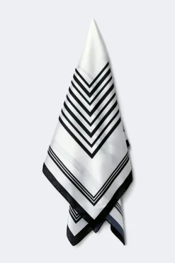 New Gina Tricot Satin scarf Zwart