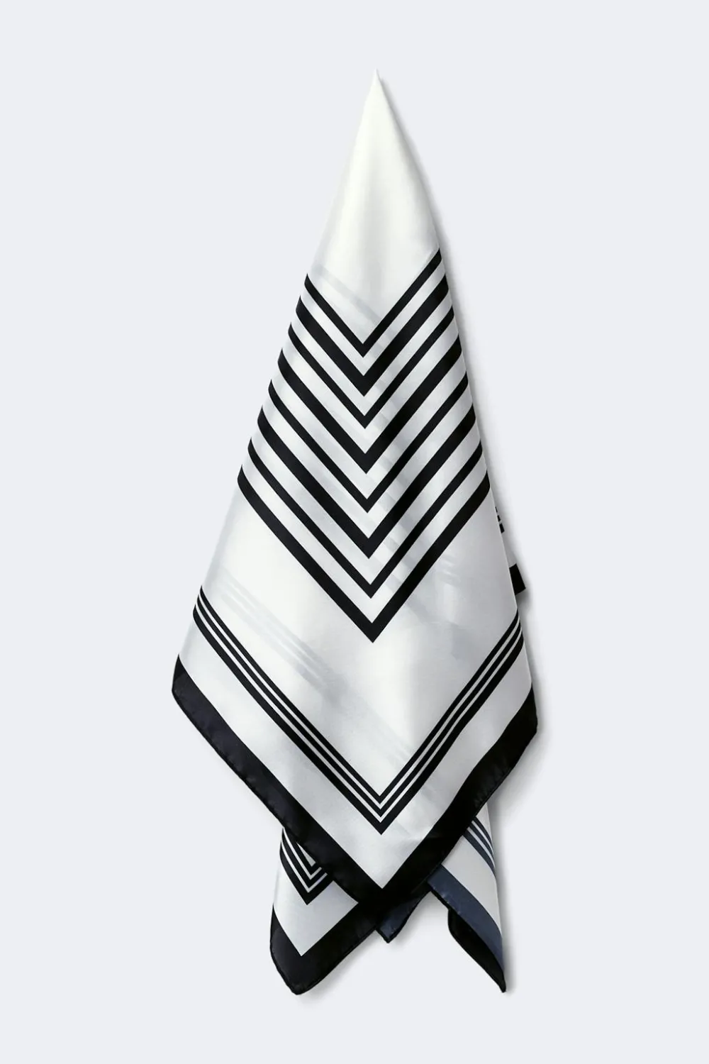 New Gina Tricot Satin scarf Zwart
