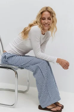 Gina Tricot Seersucker gingham trousers Blauw