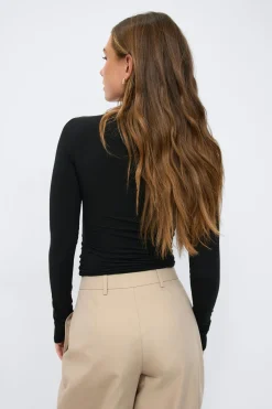 New Gina Tricot Slim fit long sleeve top Zwart