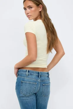 Online Gina Tricot Slim fit top Geel