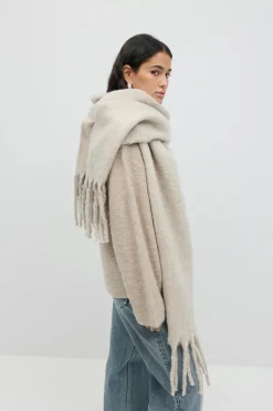 Best Gina Tricot Soft chunky scarf Beige