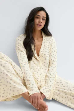 Sale Gina Tricot Soft pyjamas shirt Geel