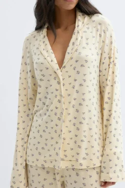 Sale Gina Tricot Soft pyjamas shirt Geel