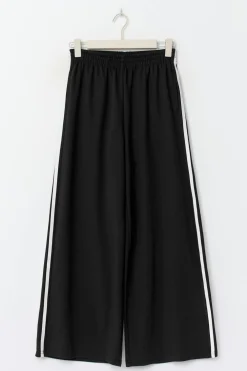 Hot Gina Tricot Sporty wide trousers Zwart