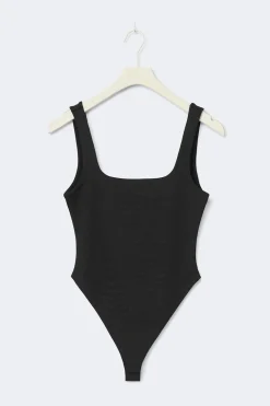 Hot Gina Tricot Square neck body Zwart