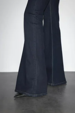 Gina Tricot Ultra flare jeans Blauw