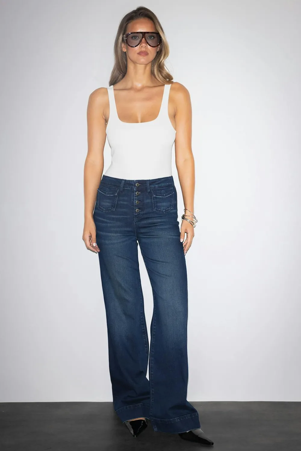 Clearance Gina Tricot Waist hug flare jeans Blauw