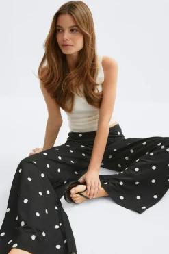Online Gina Tricot Wide leg trousers Zwart