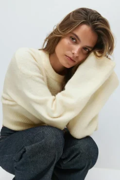 New Gina Tricot Wide sleeve knitted sweater Wit