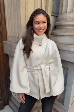 Sale Gina Tricot Y belted cape Wit